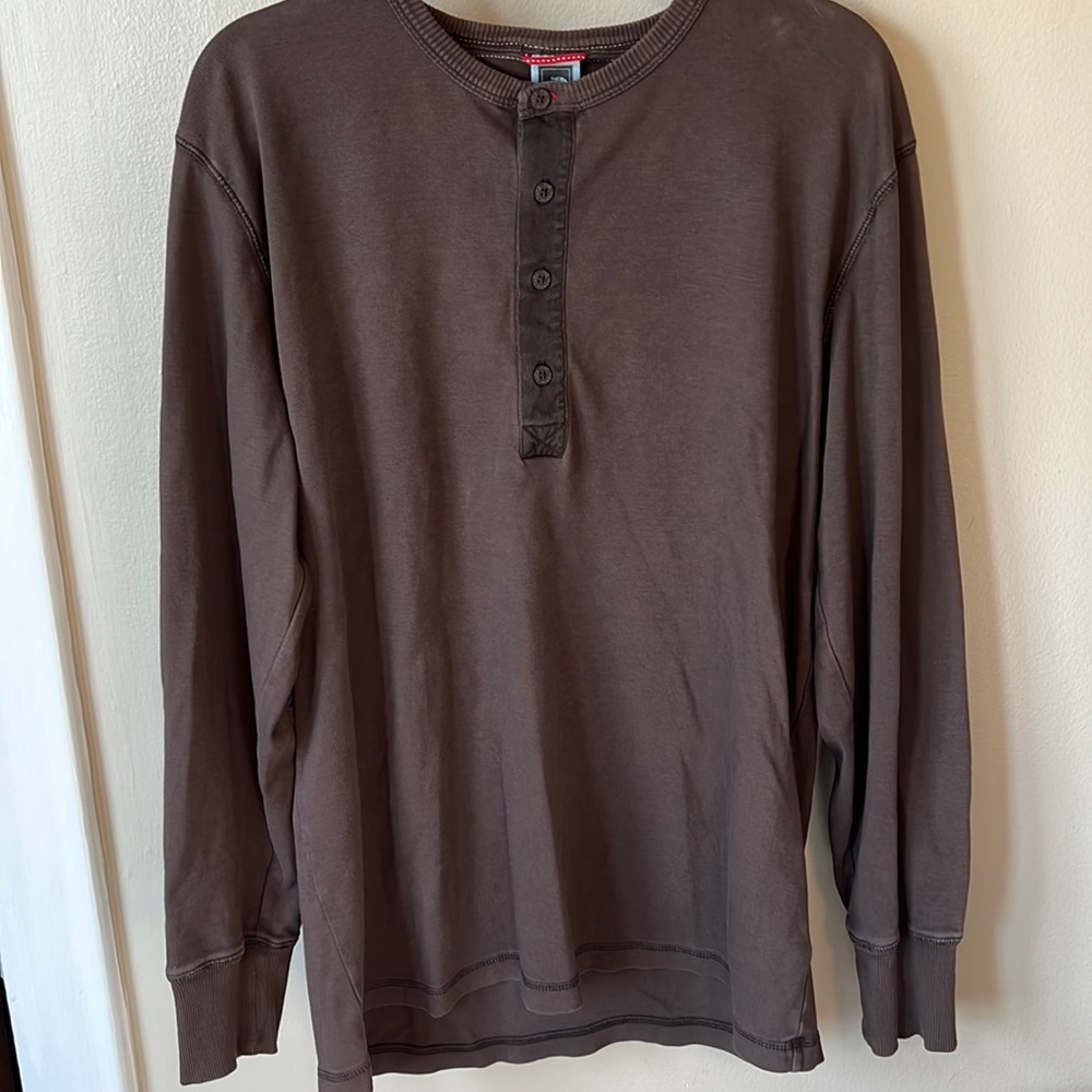 Men’s Large NorthFace Henley long sleeve thermal shirt